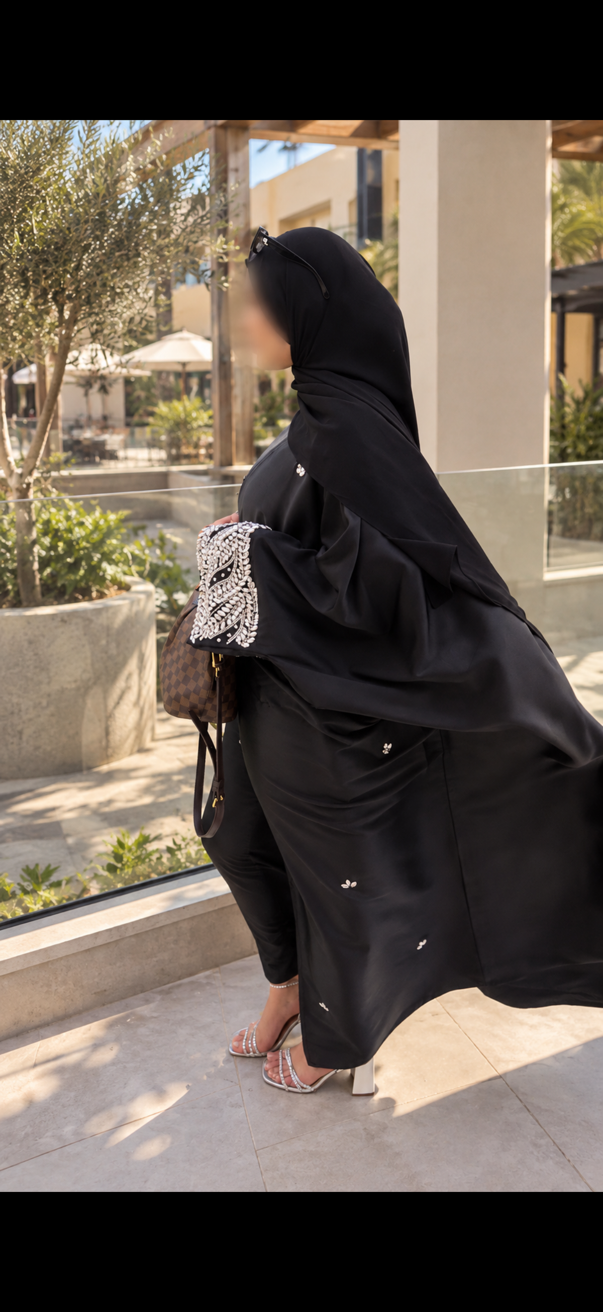 Amiiraat Abaya Black