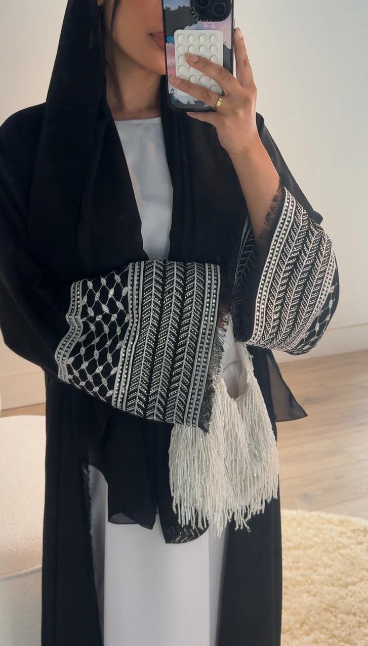 Black swan Abaya