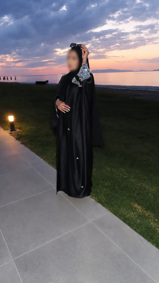 Amiiraat Abaya Black